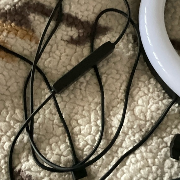 Charli & Dixie damelio ring light - Picture 3 of 3